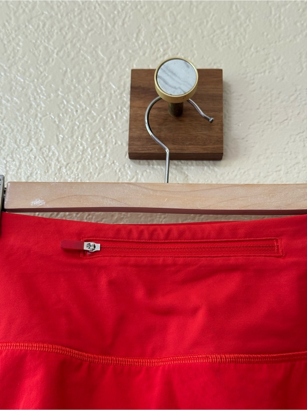 Lululemon Speed-Up High Rise Short Size 4 - Picture 3 of 8